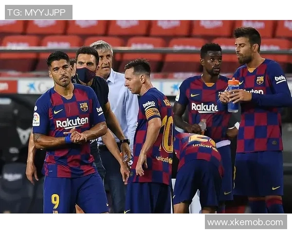 拿玻里与巴萨激战在即球迷期待精彩对决与历史交锋